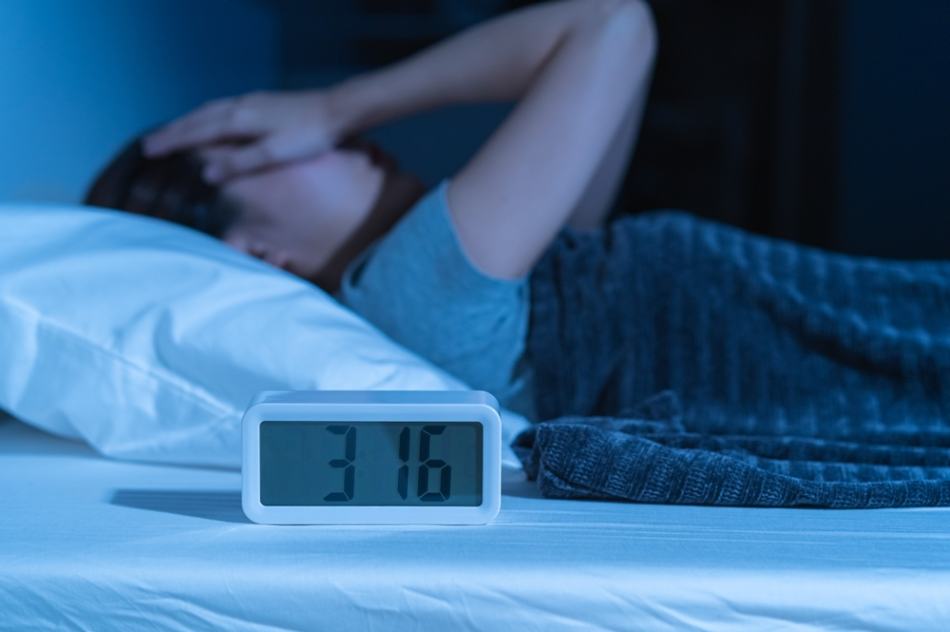 How to Calm Anxiety Naturally at Night
